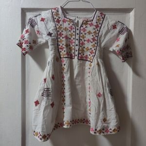 Pink Chicken New York - embroidered 3Y Dress